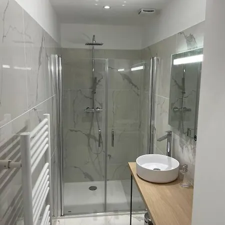 Appartement En Plein Coeur D'ajaccio Vue Mer *